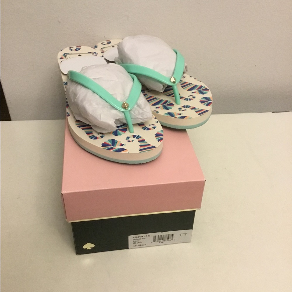 New Kate Spade seahorse print flip flop.